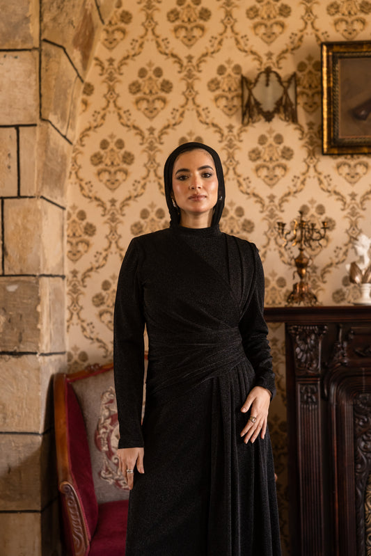 "Elen” dress in black