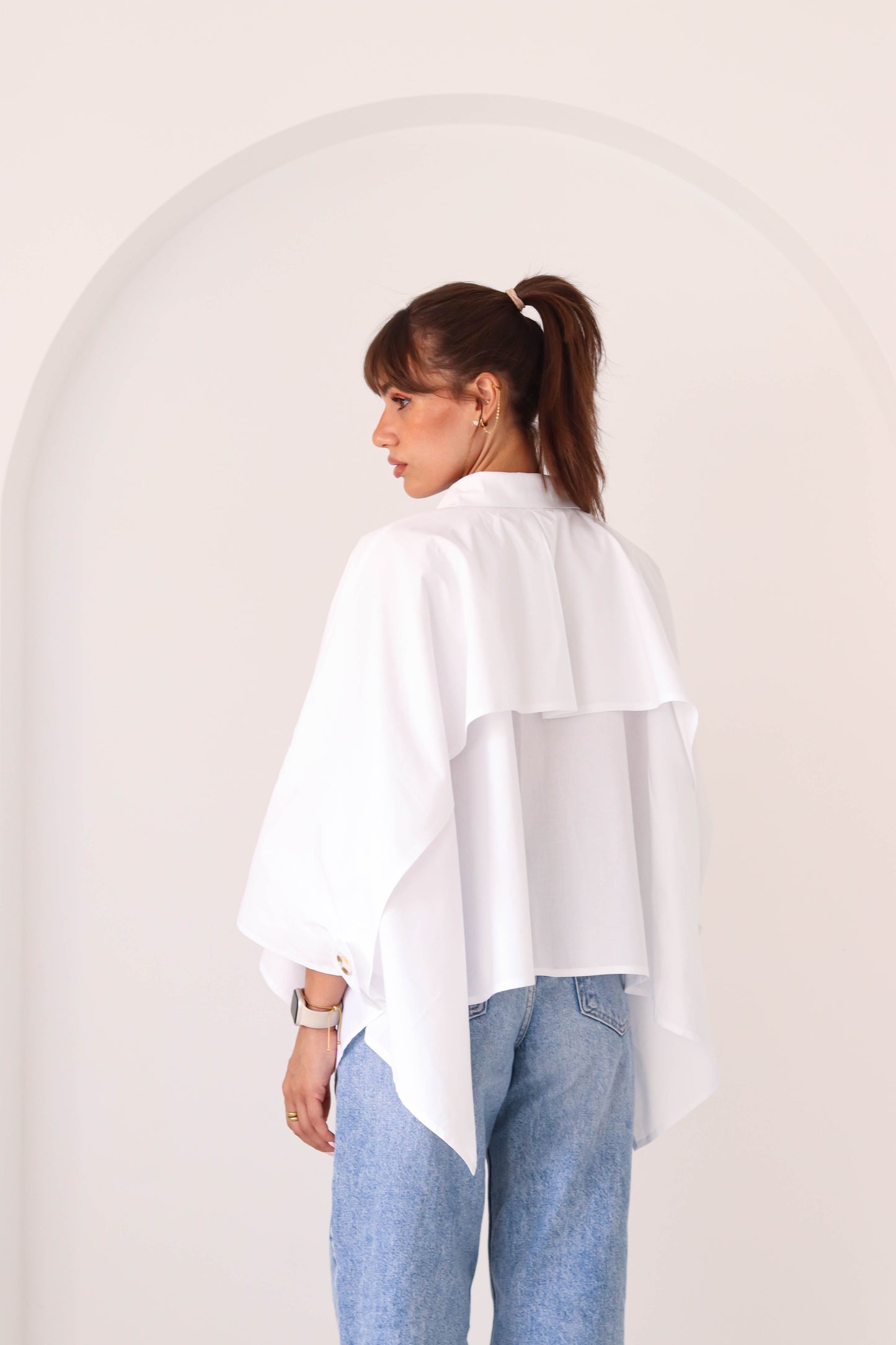 Cape buttoned shirt in Off-White