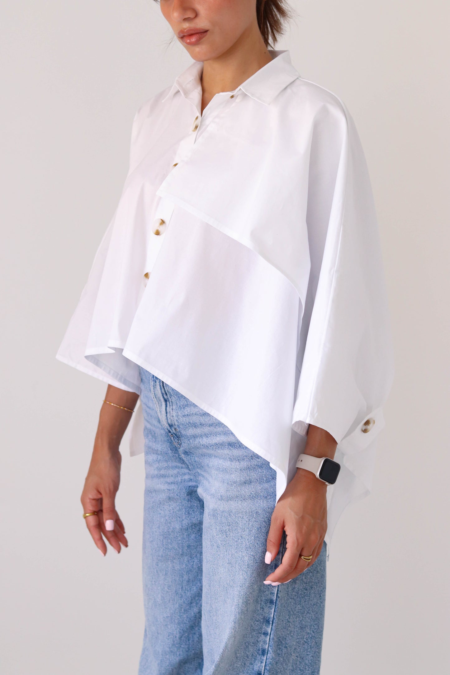 Cape buttoned shirt in Off-White
