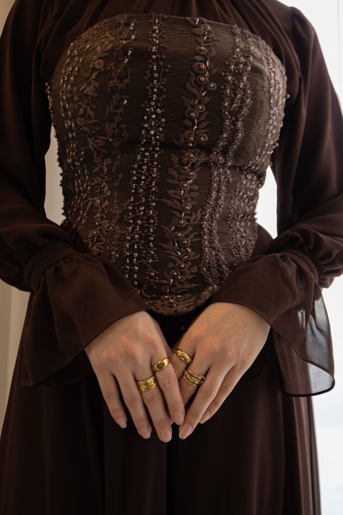 "Mila” dress in brown