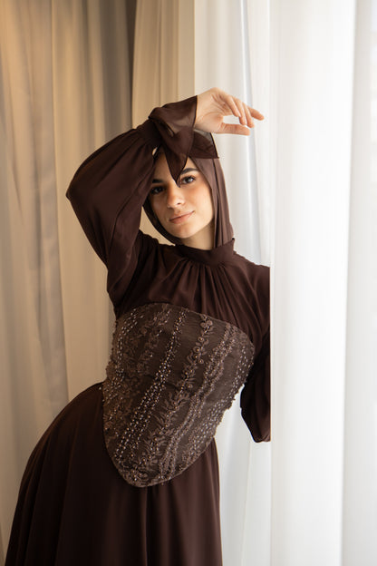 "Mila” dress in brown