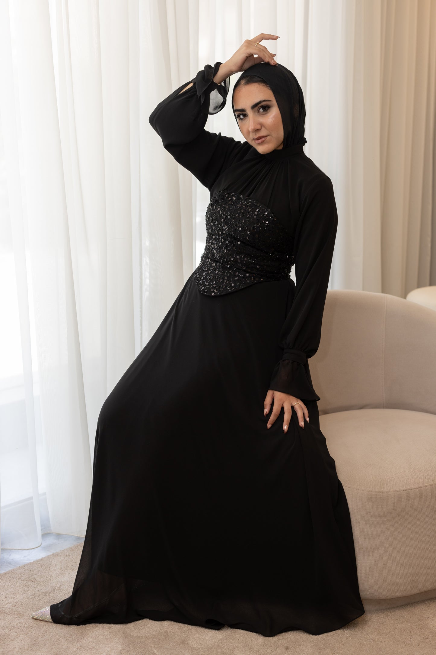 "Mila” dress in black