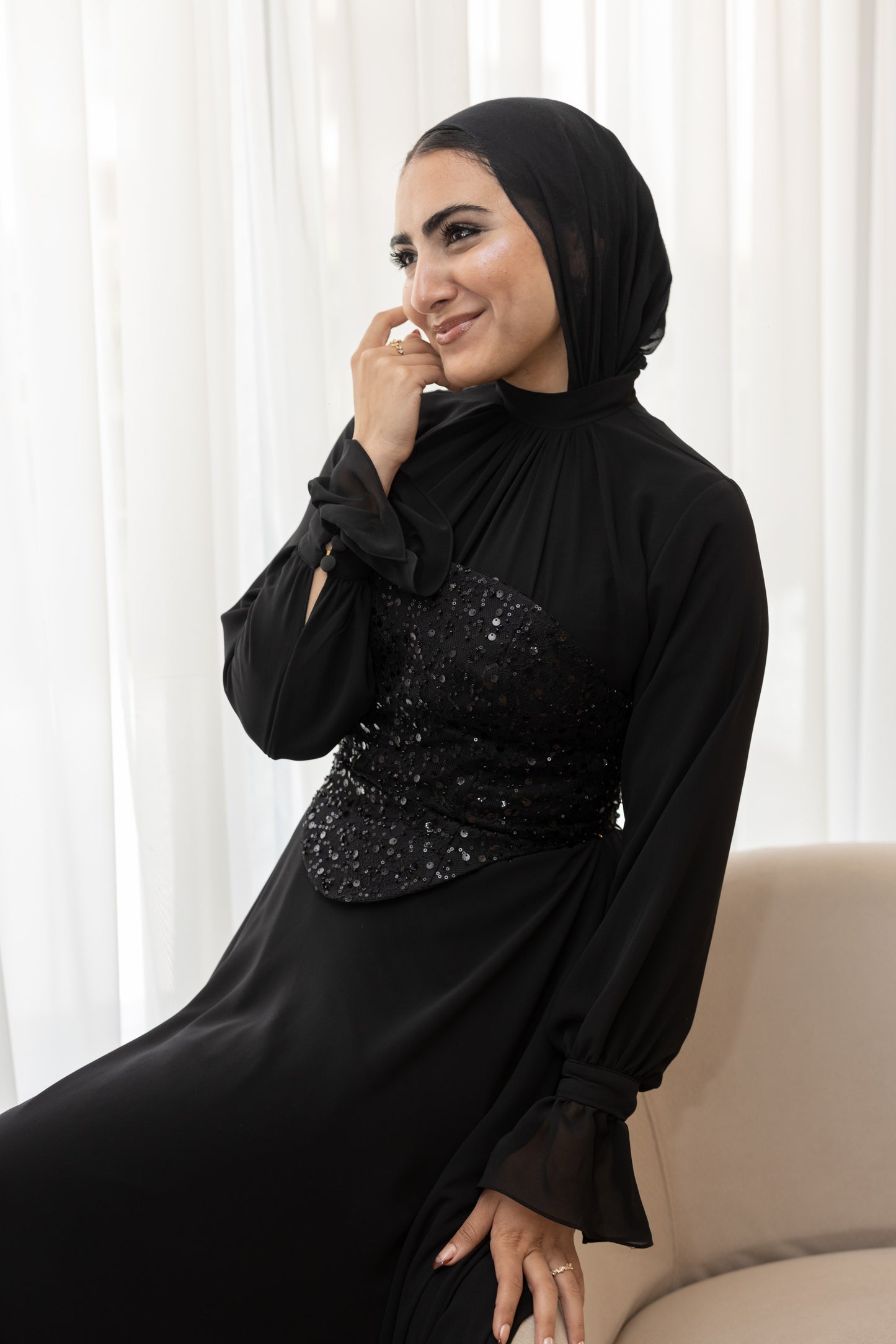 "Mila” dress in black