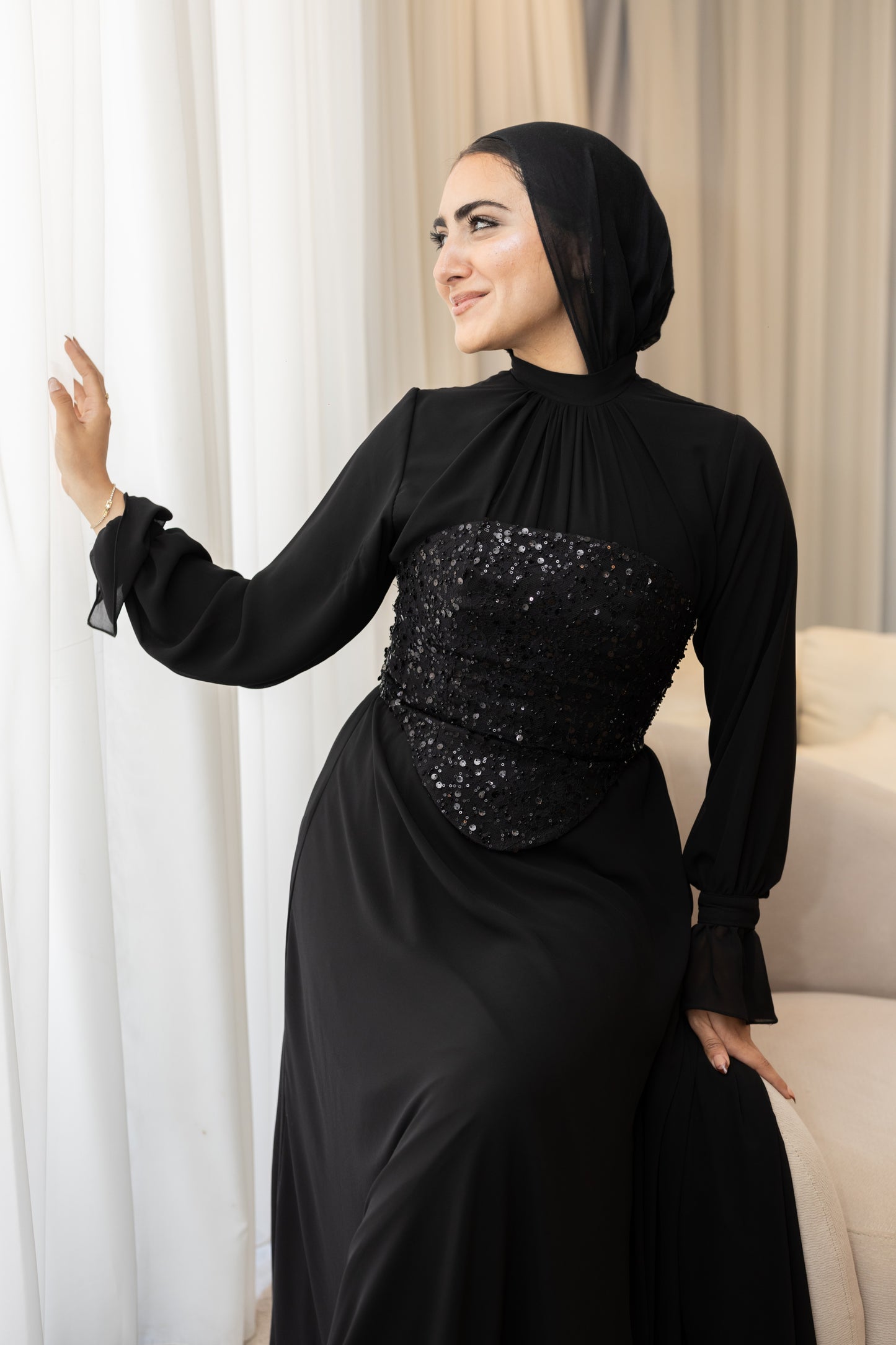 "Mila” dress in black