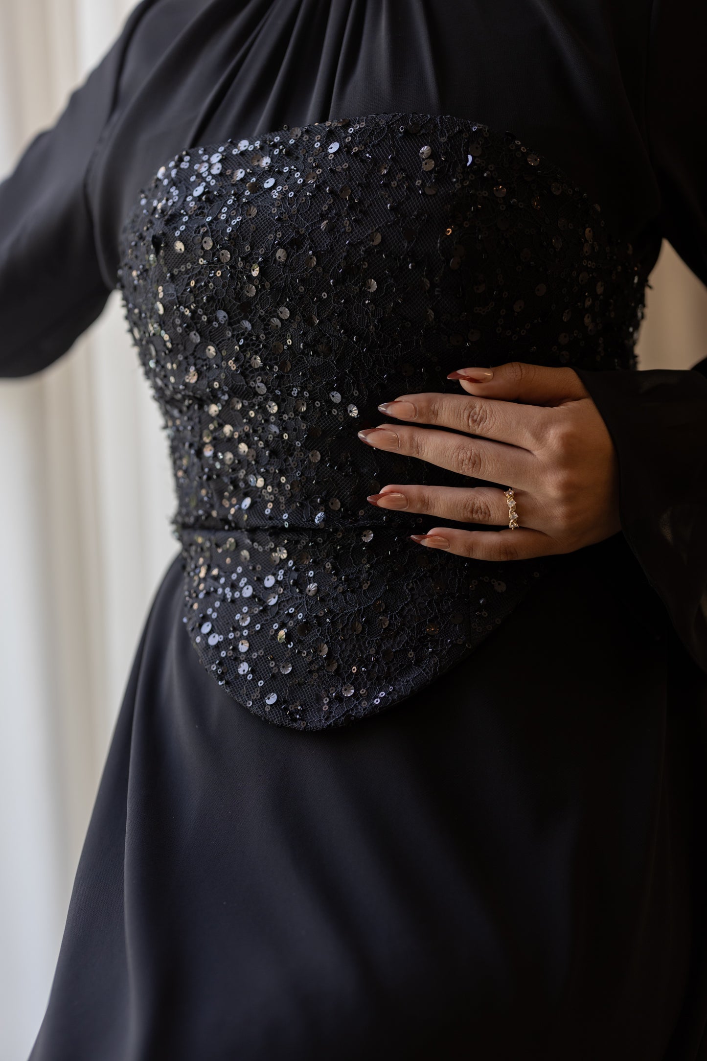 "Mila” dress in black