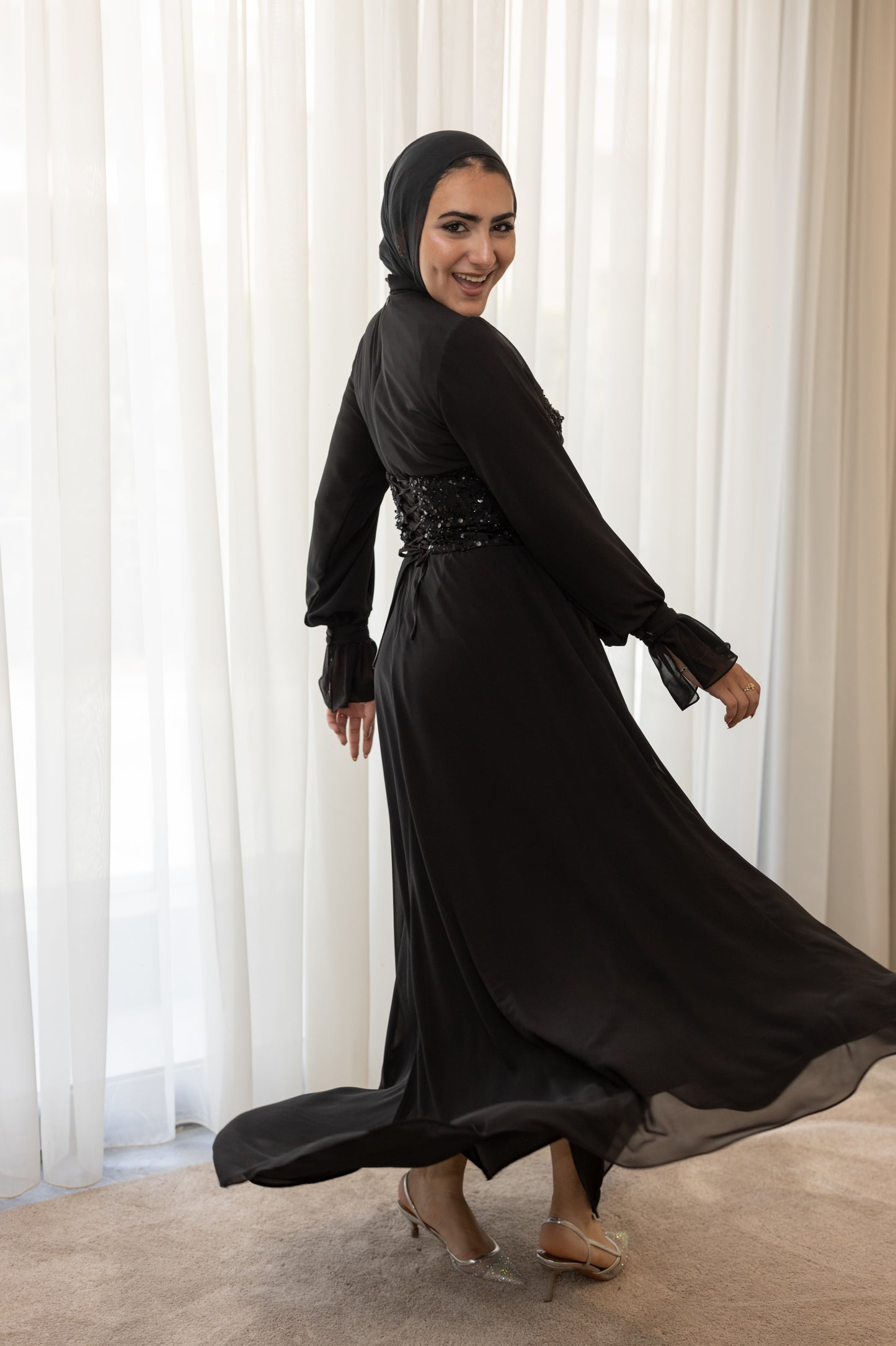 "Mila” dress in black