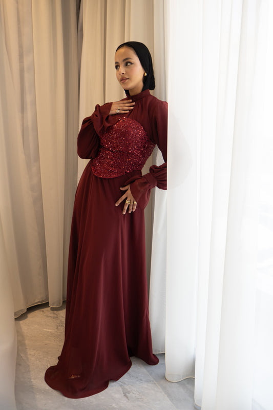 "Mila” dress in burgundy