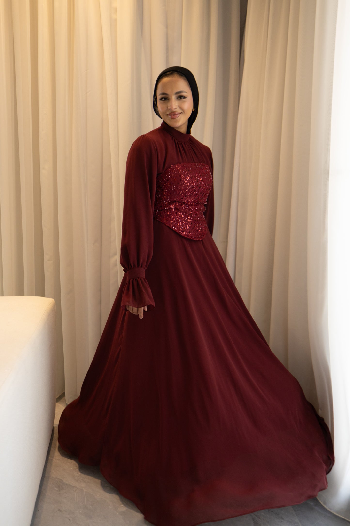 "Mila” dress in burgundy