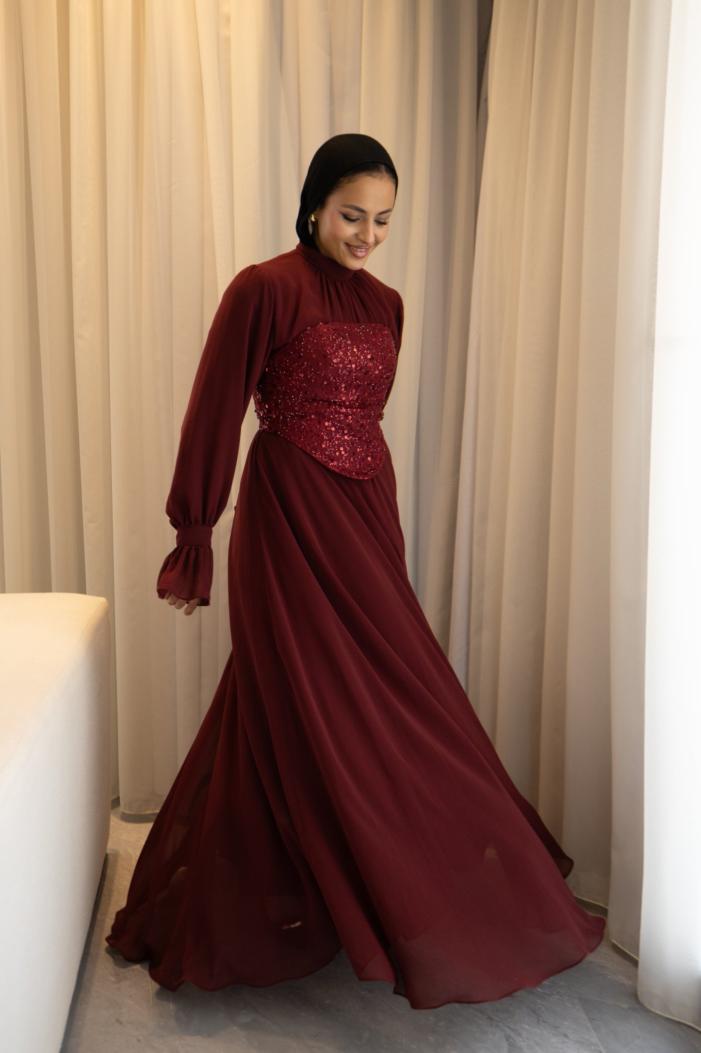 "Mila” dress in burgundy