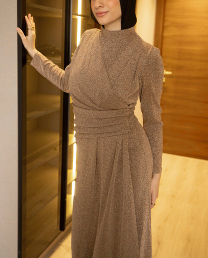 "Elen” dress in Champagne