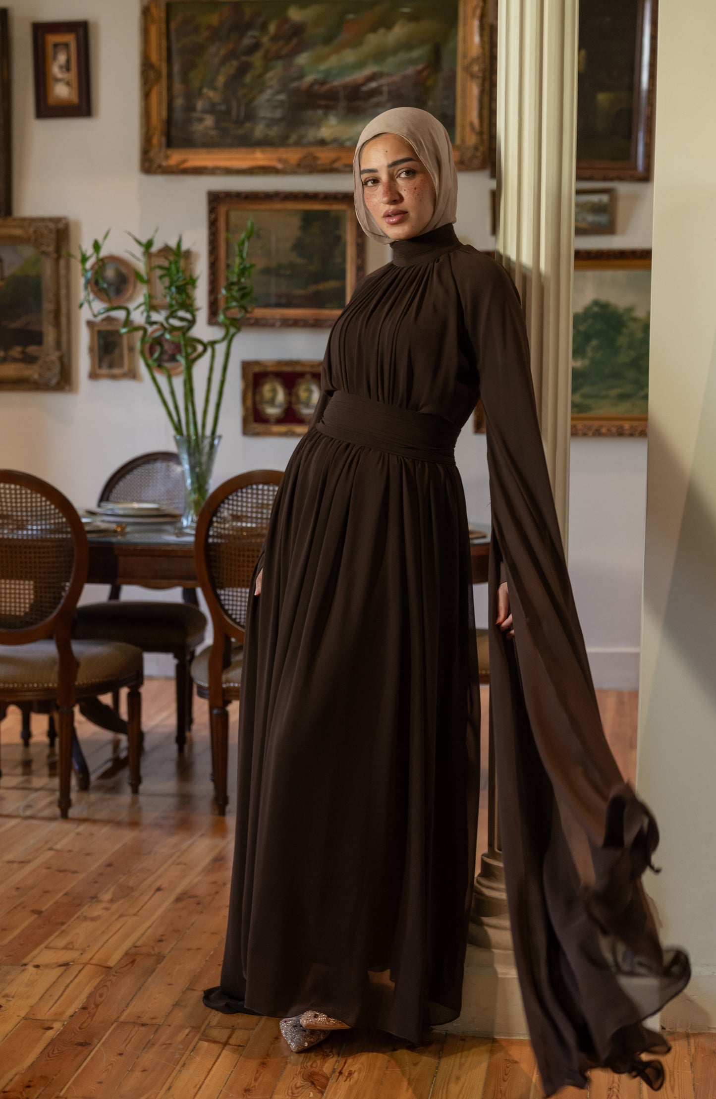 "Cleo” dress in brown