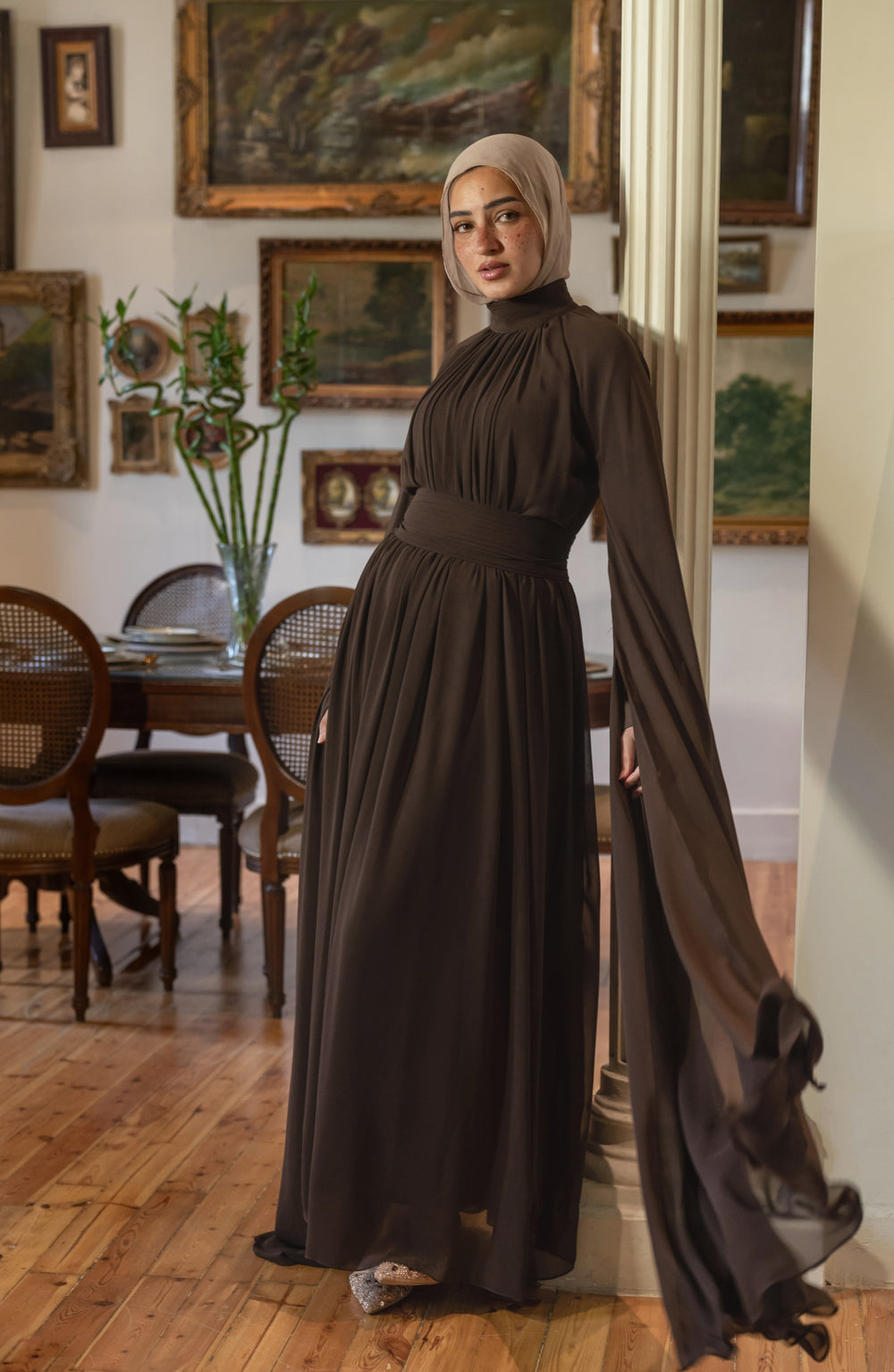 "Cleo” dress in brown