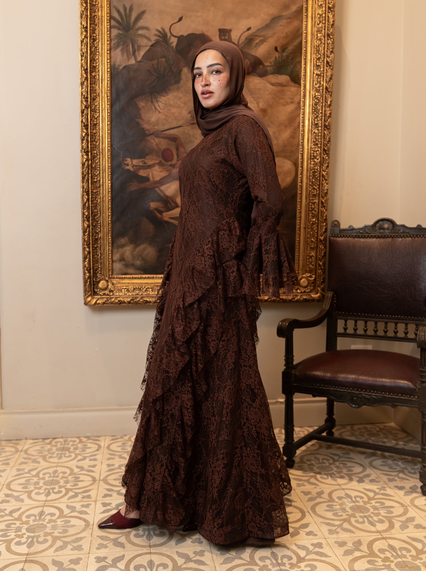 "Lara” dress in brown