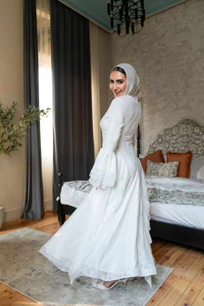 "Lara” dress in white