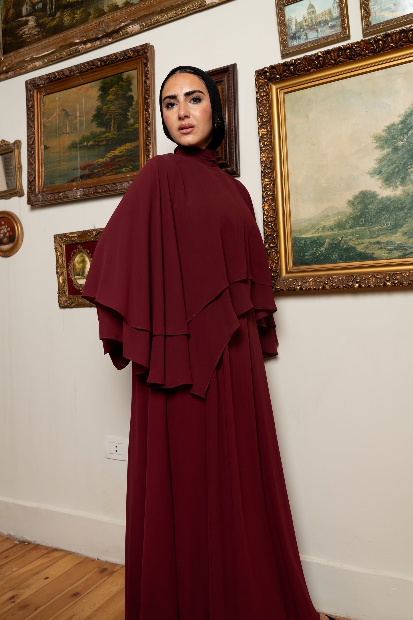 "Serena” dress in burgundy