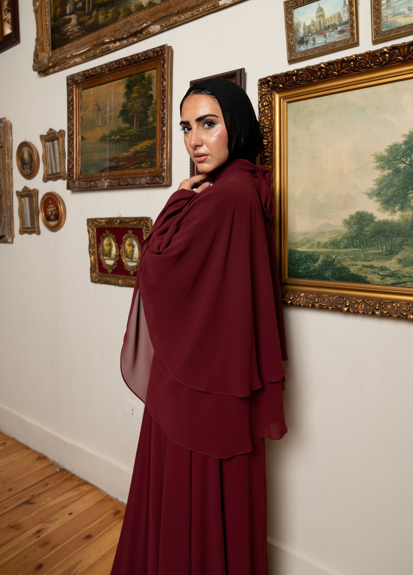 "Serena” dress in burgundy