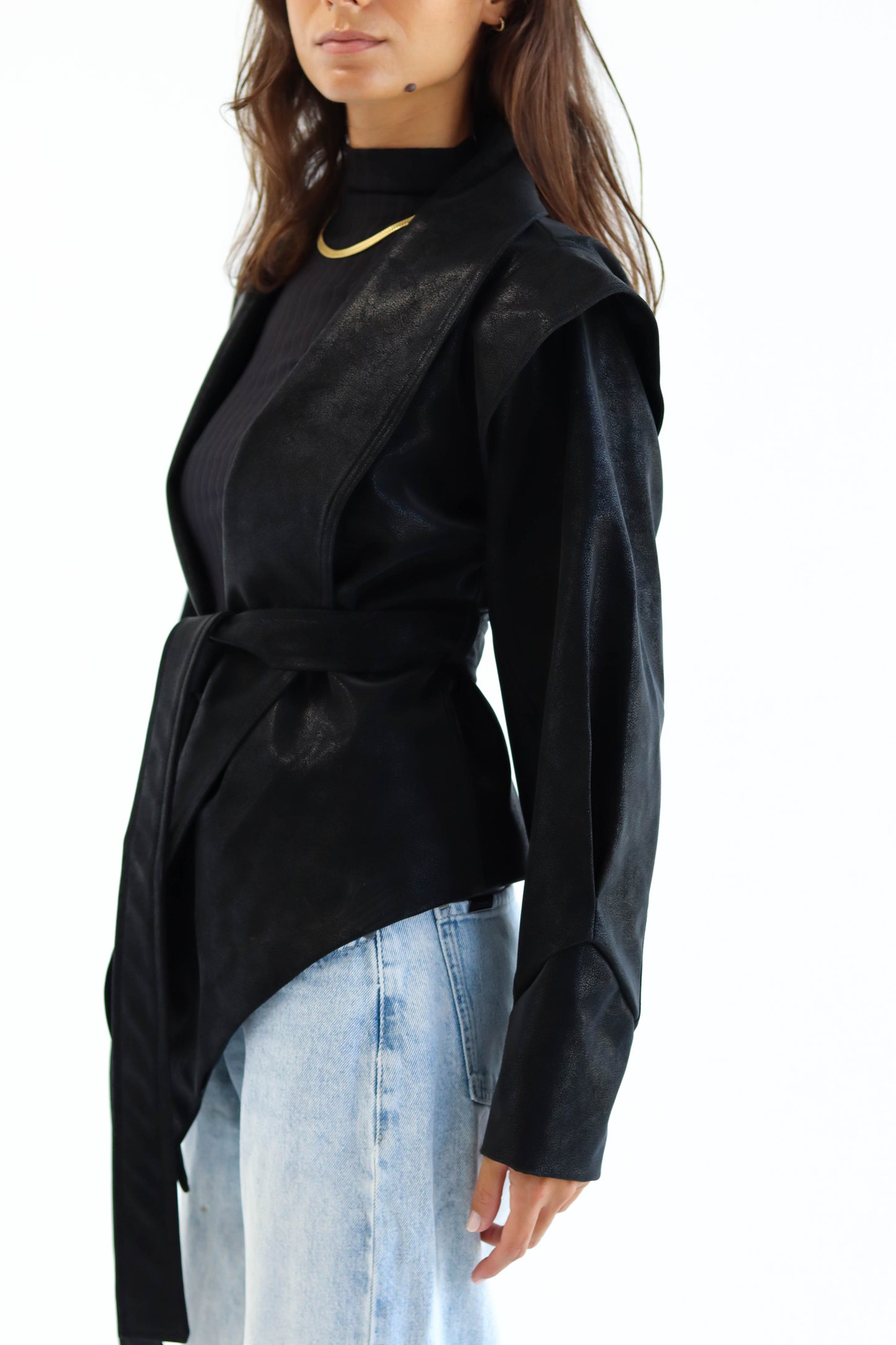 The "MUSE" Jacket in black