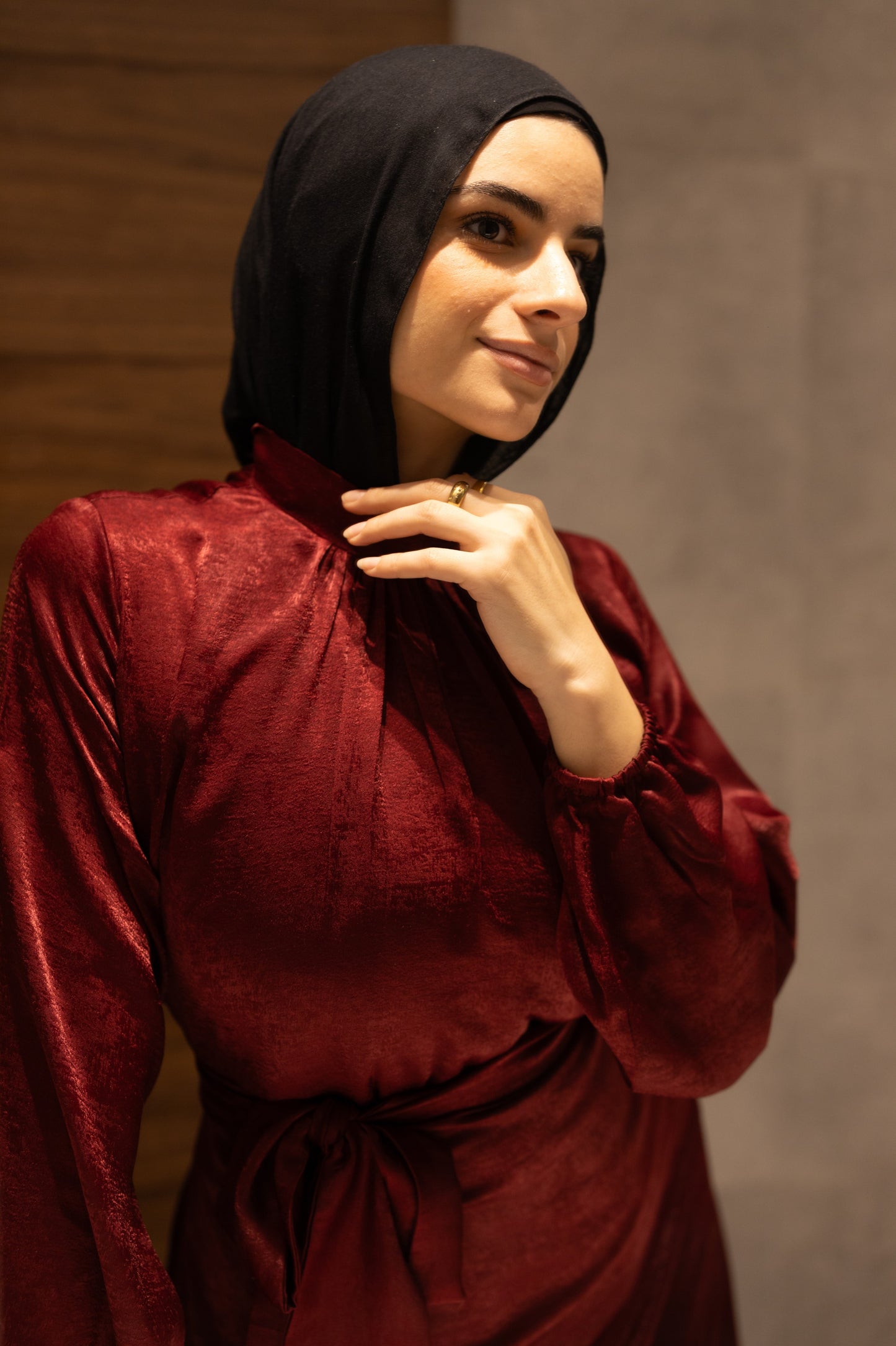 "SOLA” dress in burgundy
