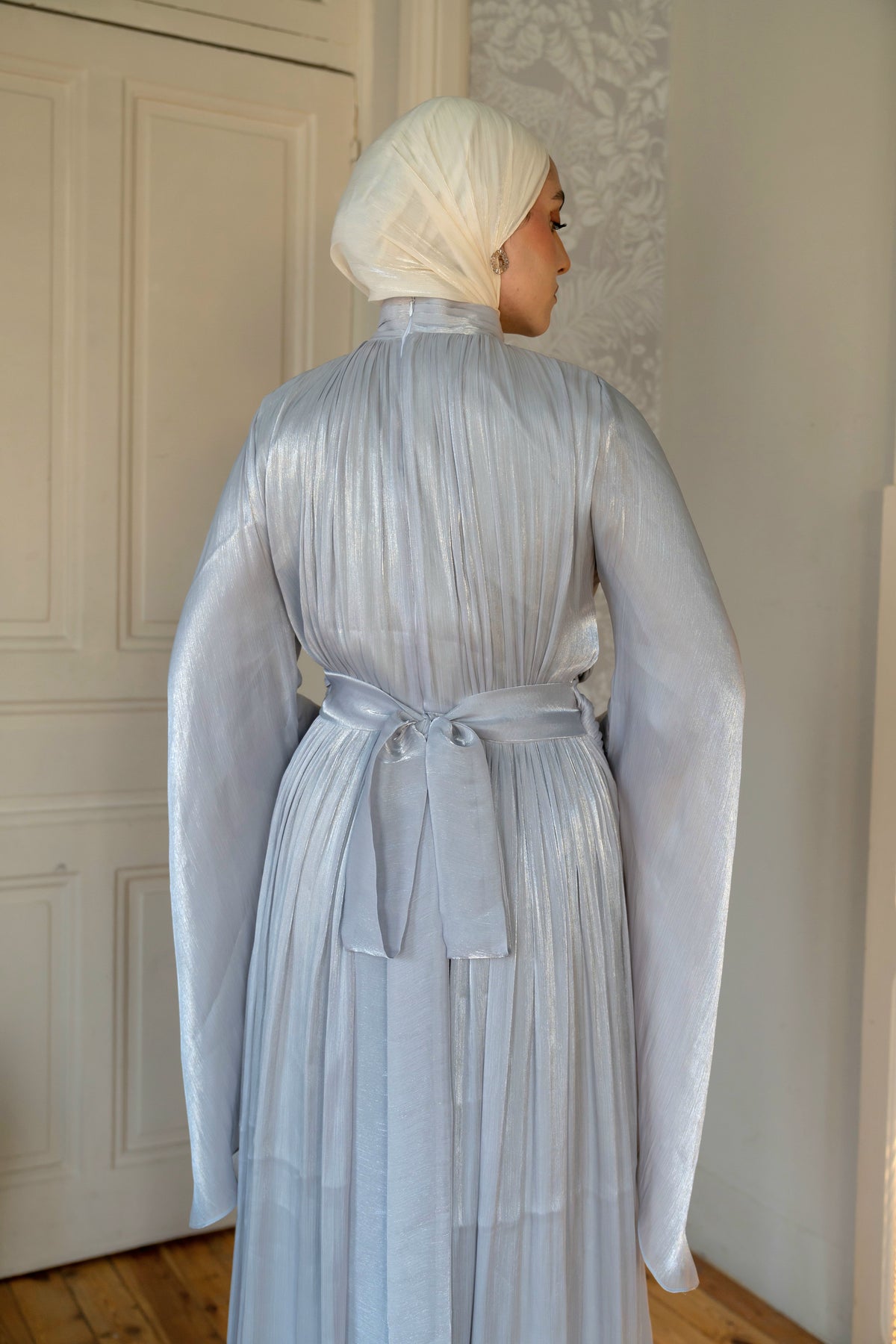 "Luna” dress in Grey
