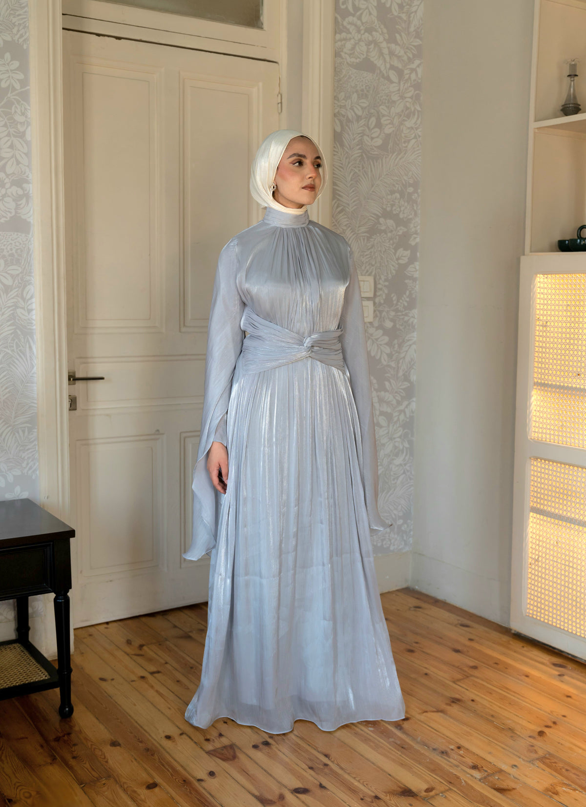 "Luna” dress in Grey
