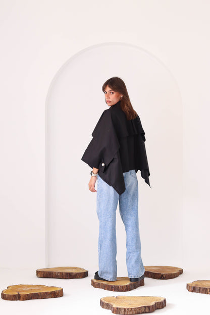 Cape buttoned shirt in Black