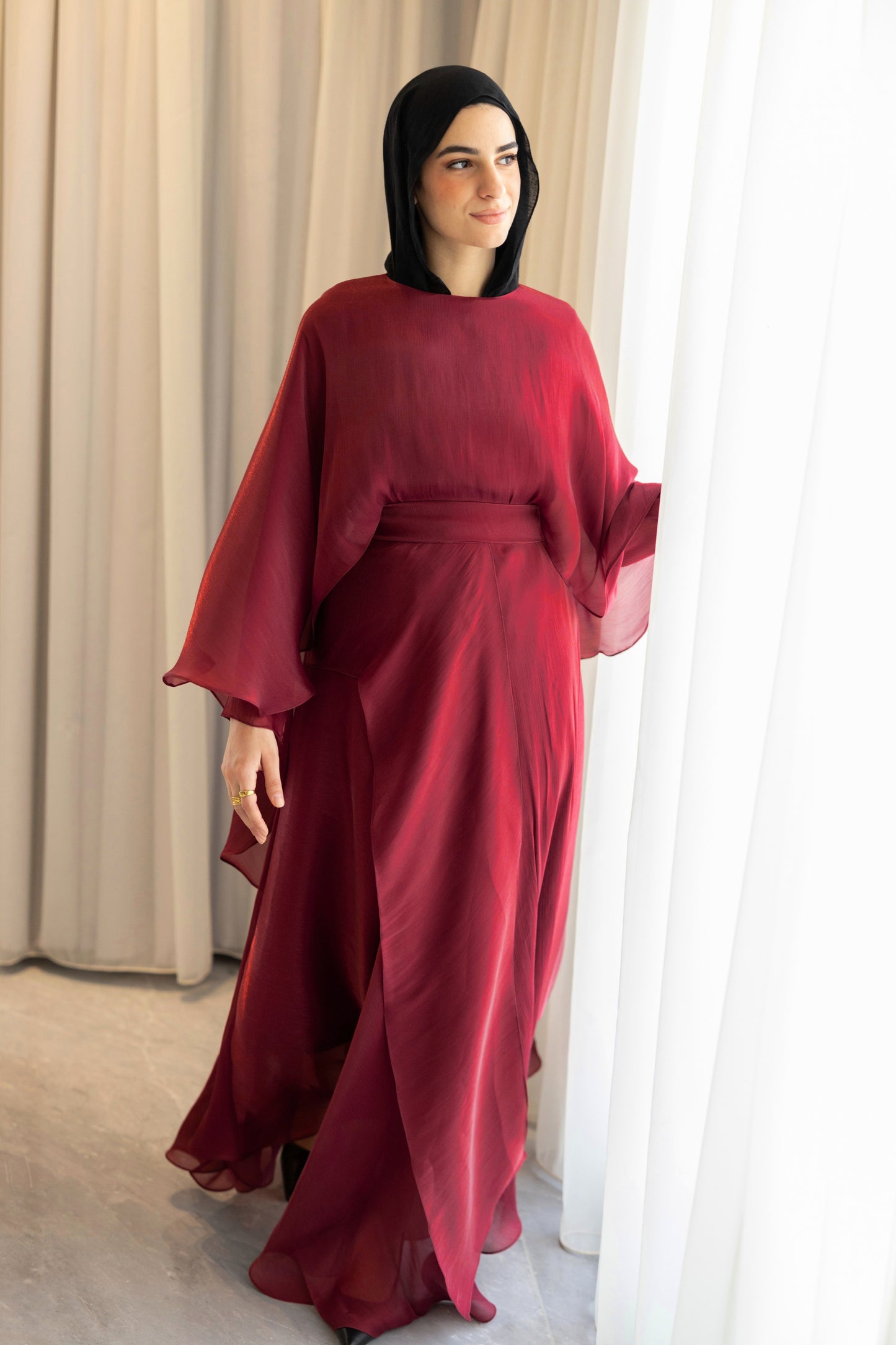 "Sofi” dress in burgundy