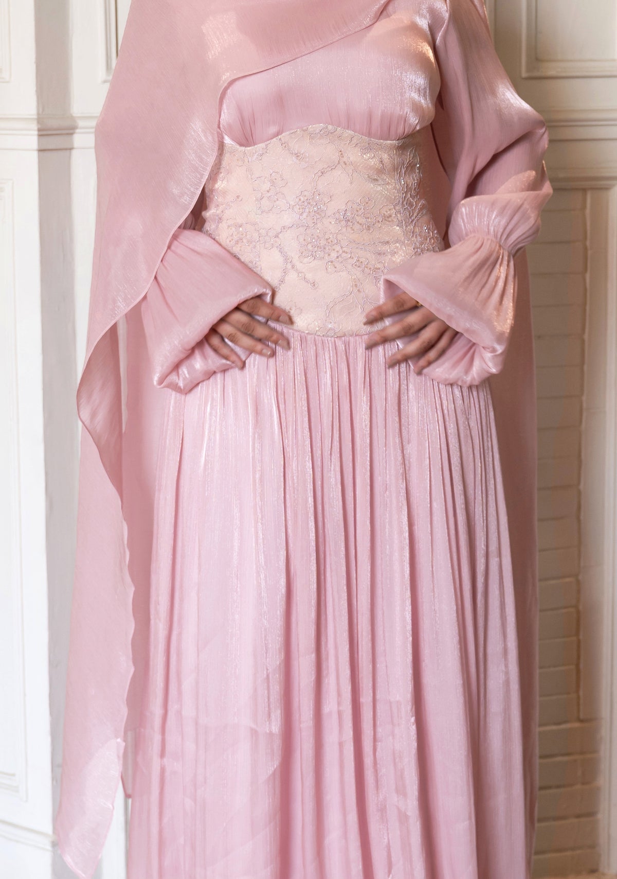 "Aria” dress in rose