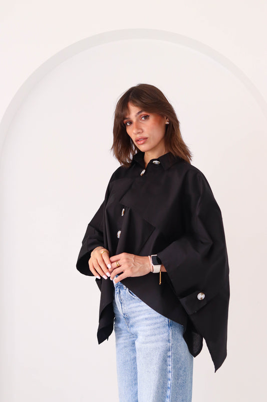 Cape buttoned shirt in Black