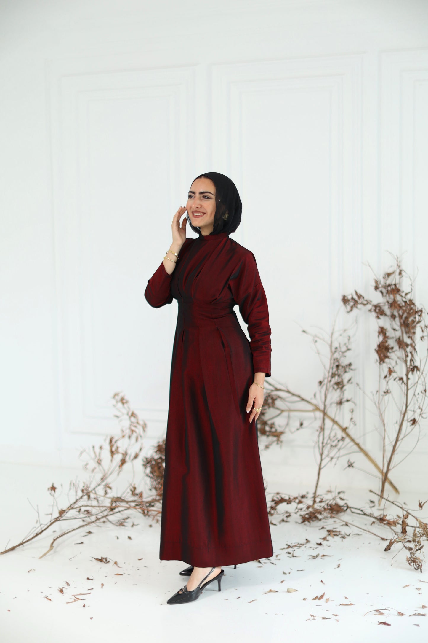 Bella Charm Dress in burgundy