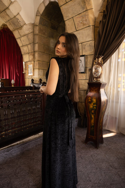 "Leen" Basic Dress in Black