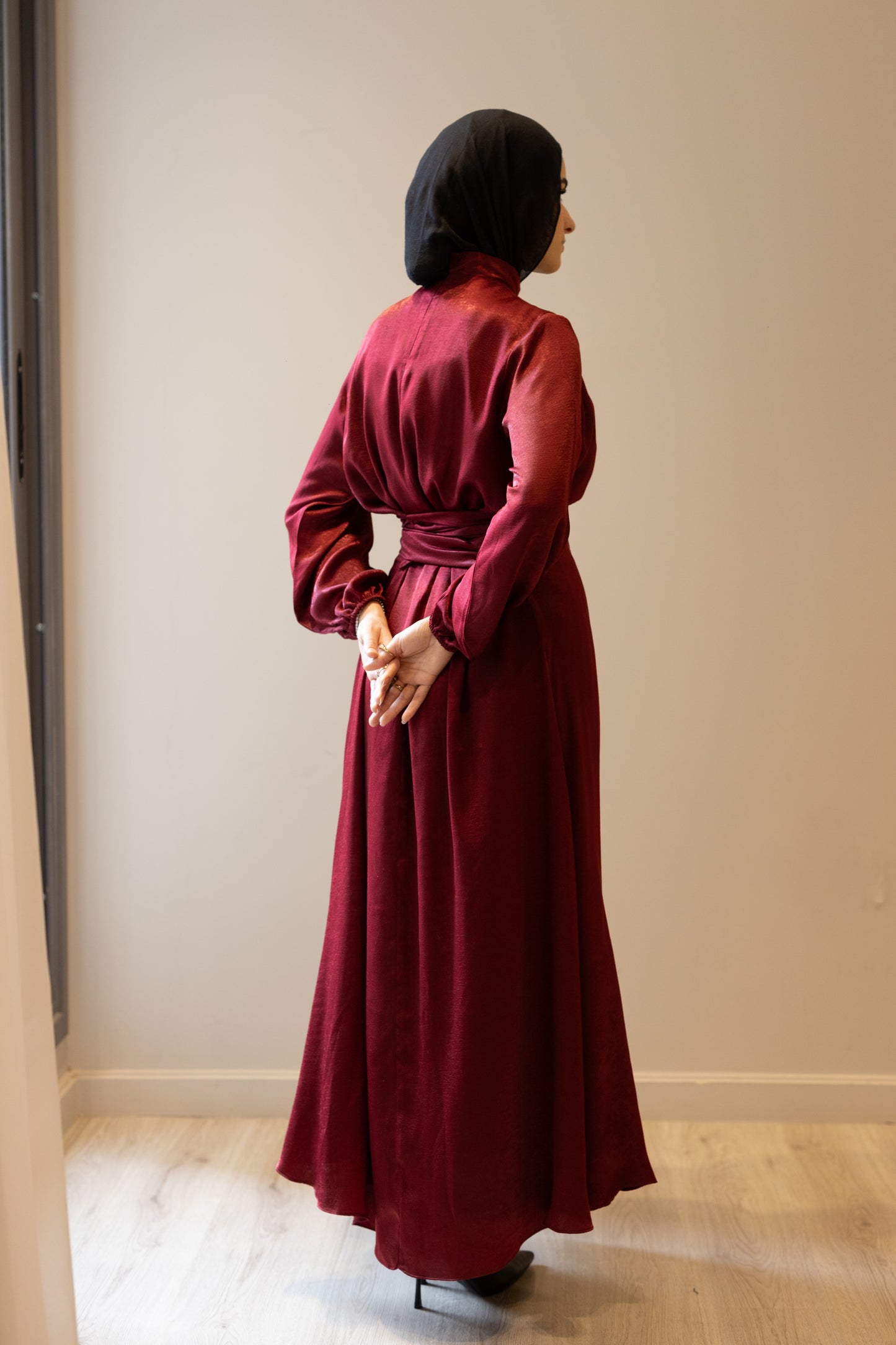 "SOLA” dress in burgundy