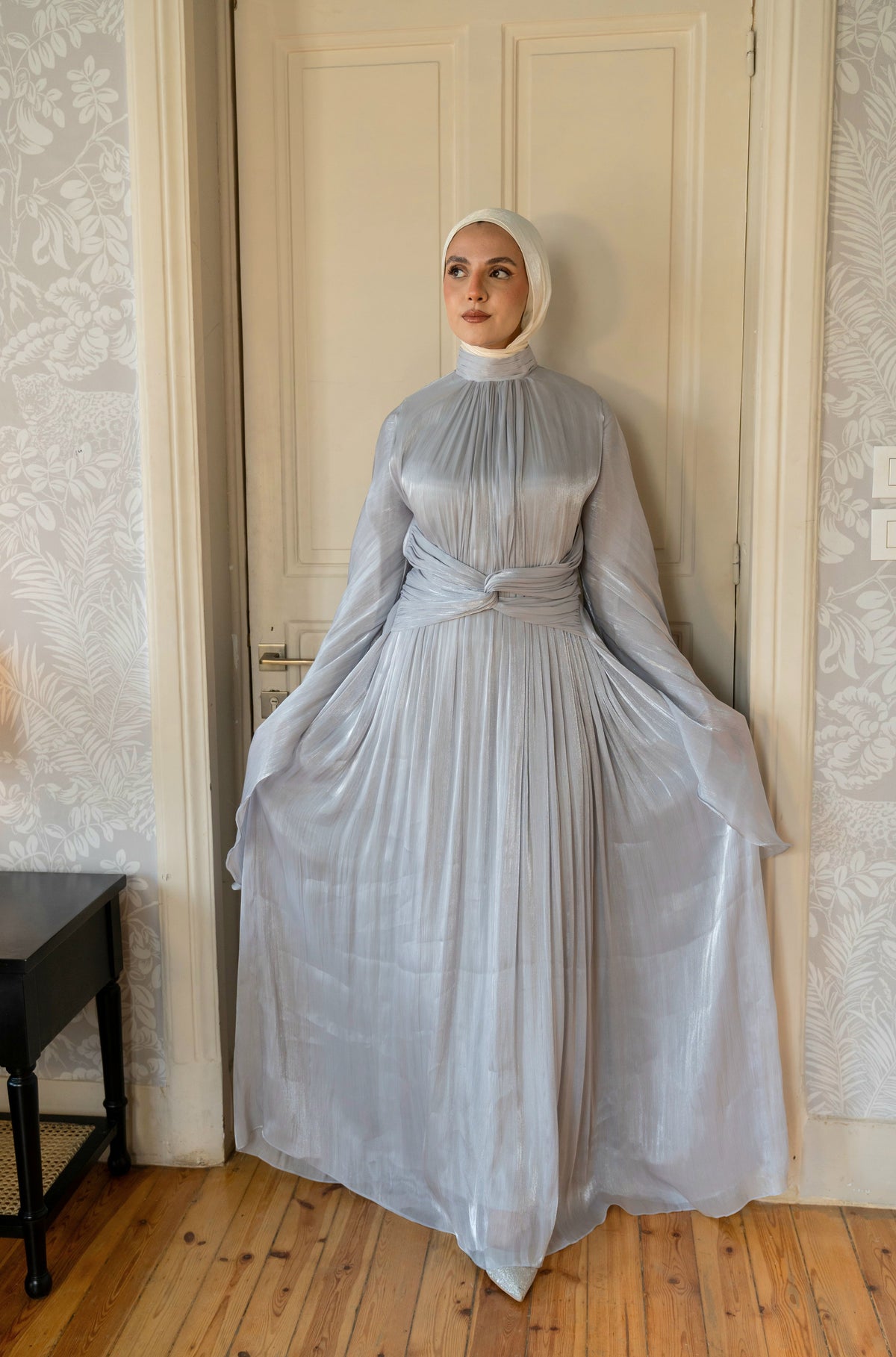 "Luna” dress in Grey
