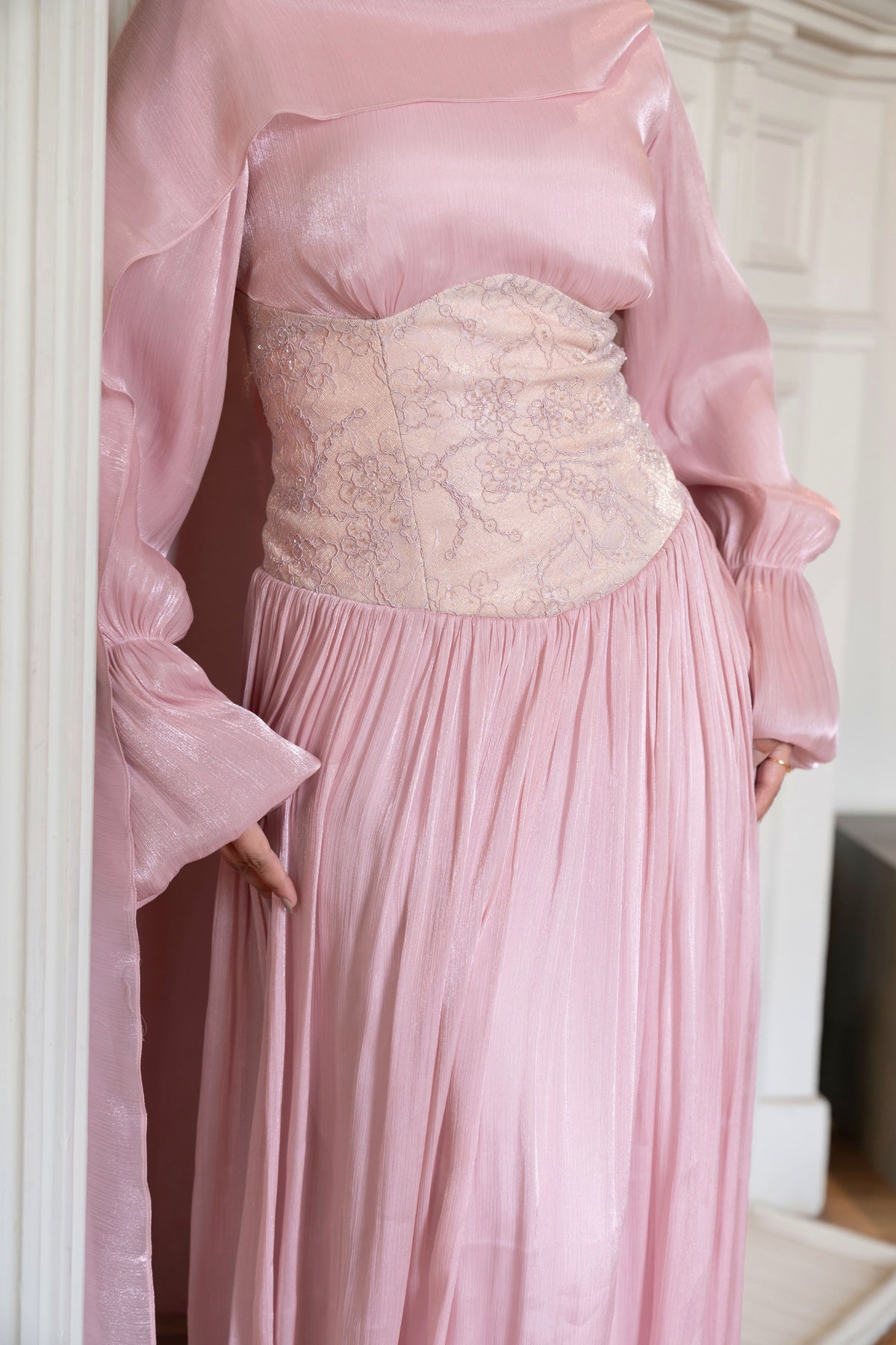 "Aria” dress in rose
