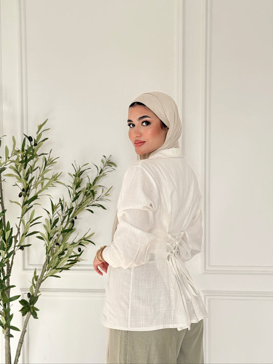 Victoria shirt in white [PRE-ORDER]