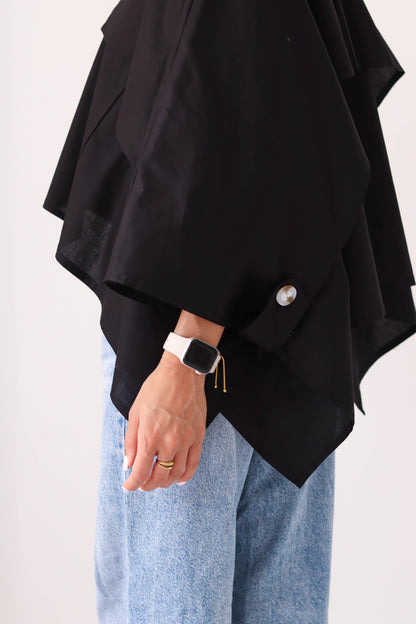Cape buttoned shirt in Black