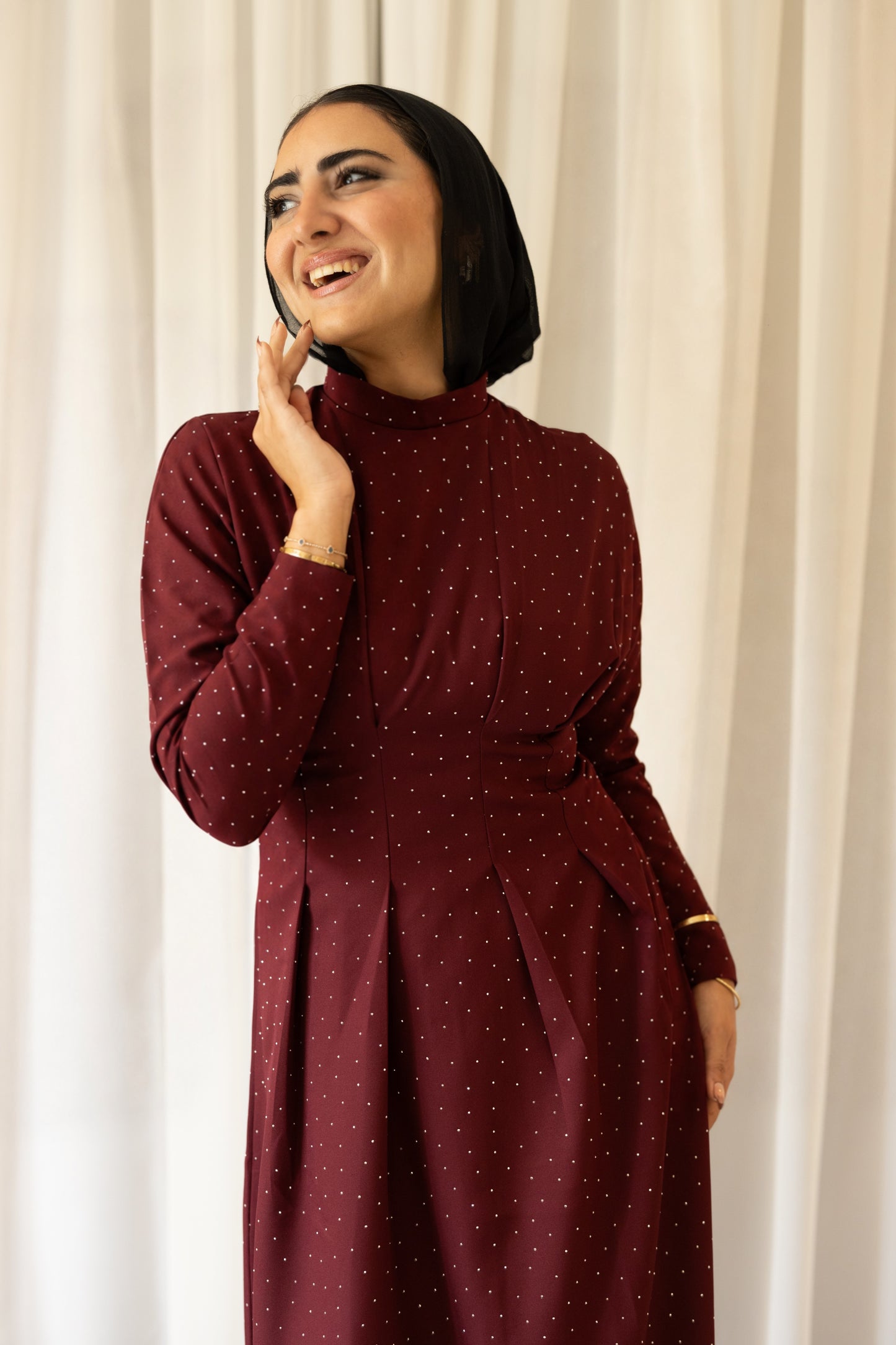 Bella Luxe Dress in Burgundy