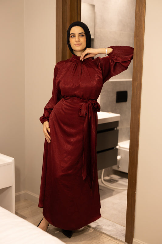 "SOLA” dress in burgundy