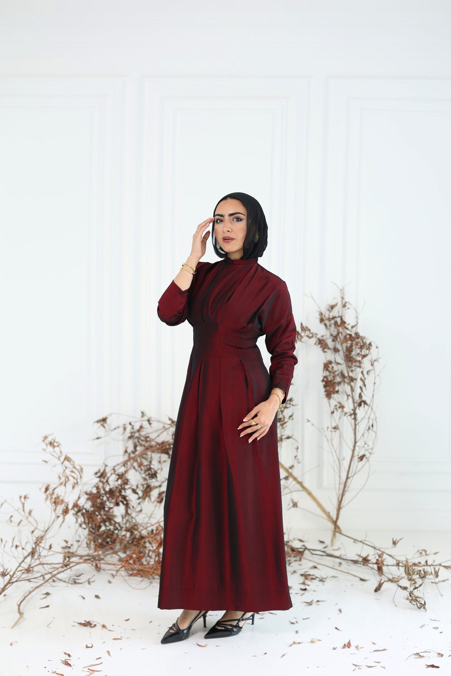Bella Charm Dress in burgundy