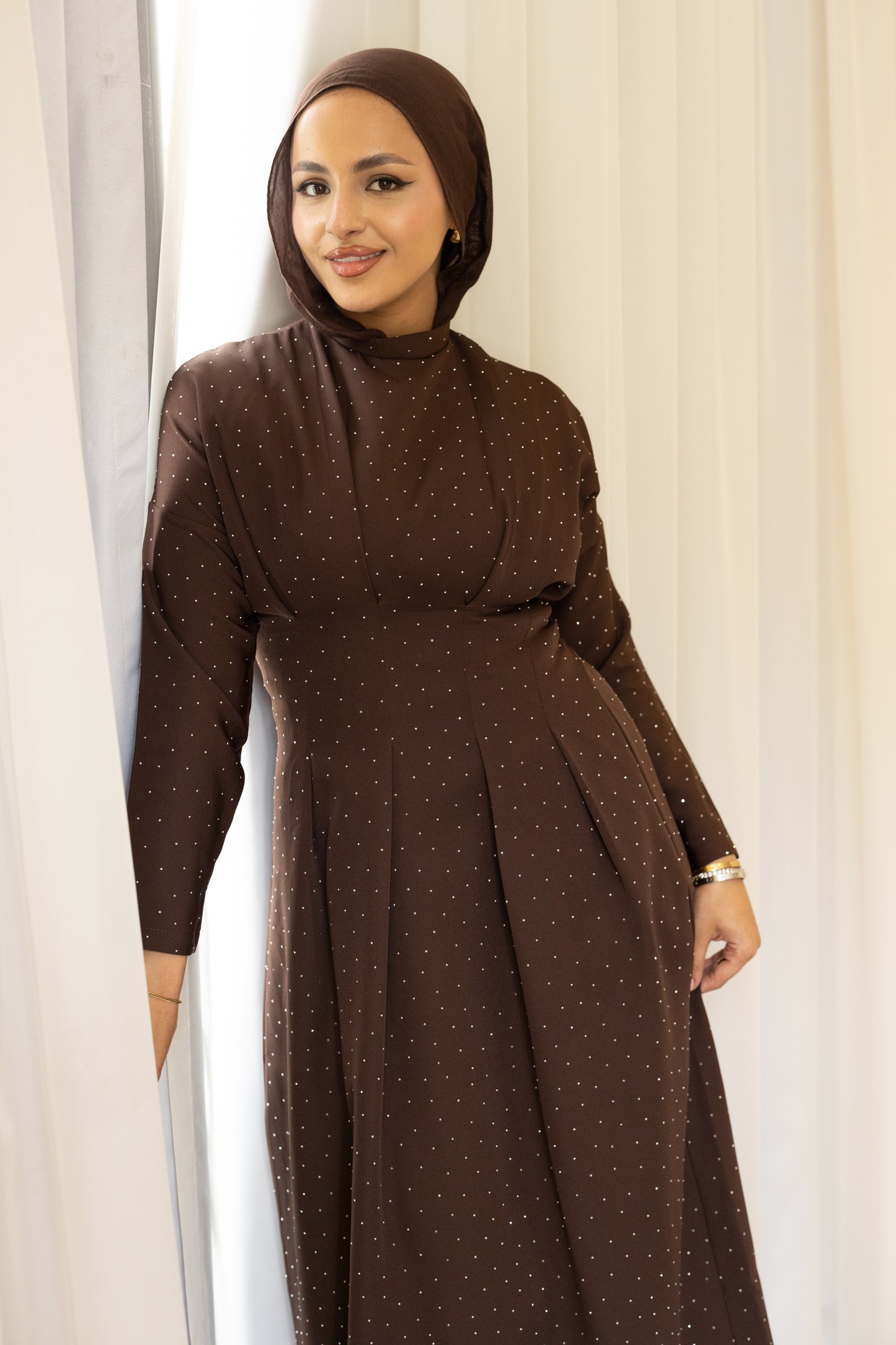 Bella Luxe Dress in Brown