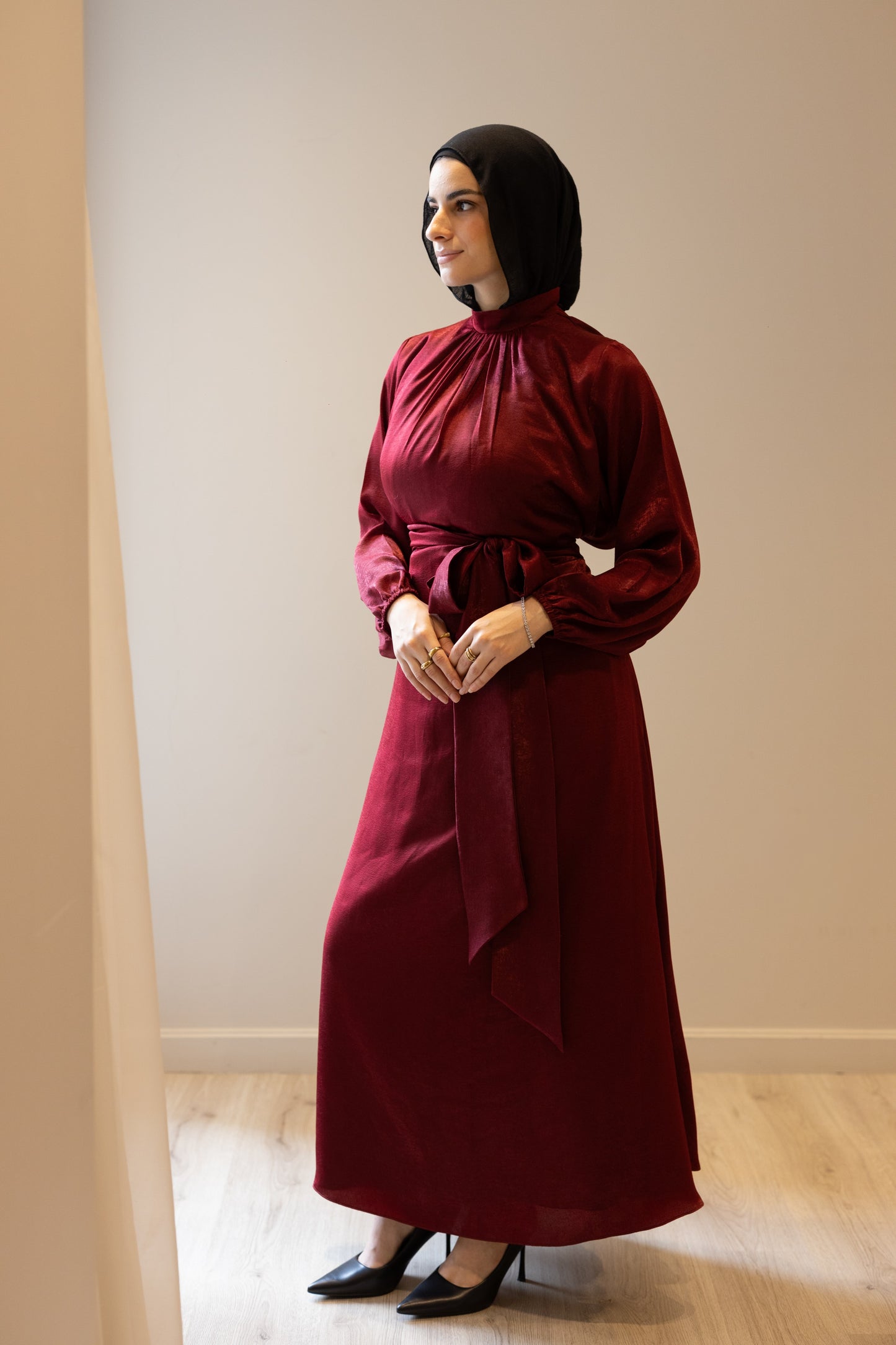 "SOLA” dress in burgundy